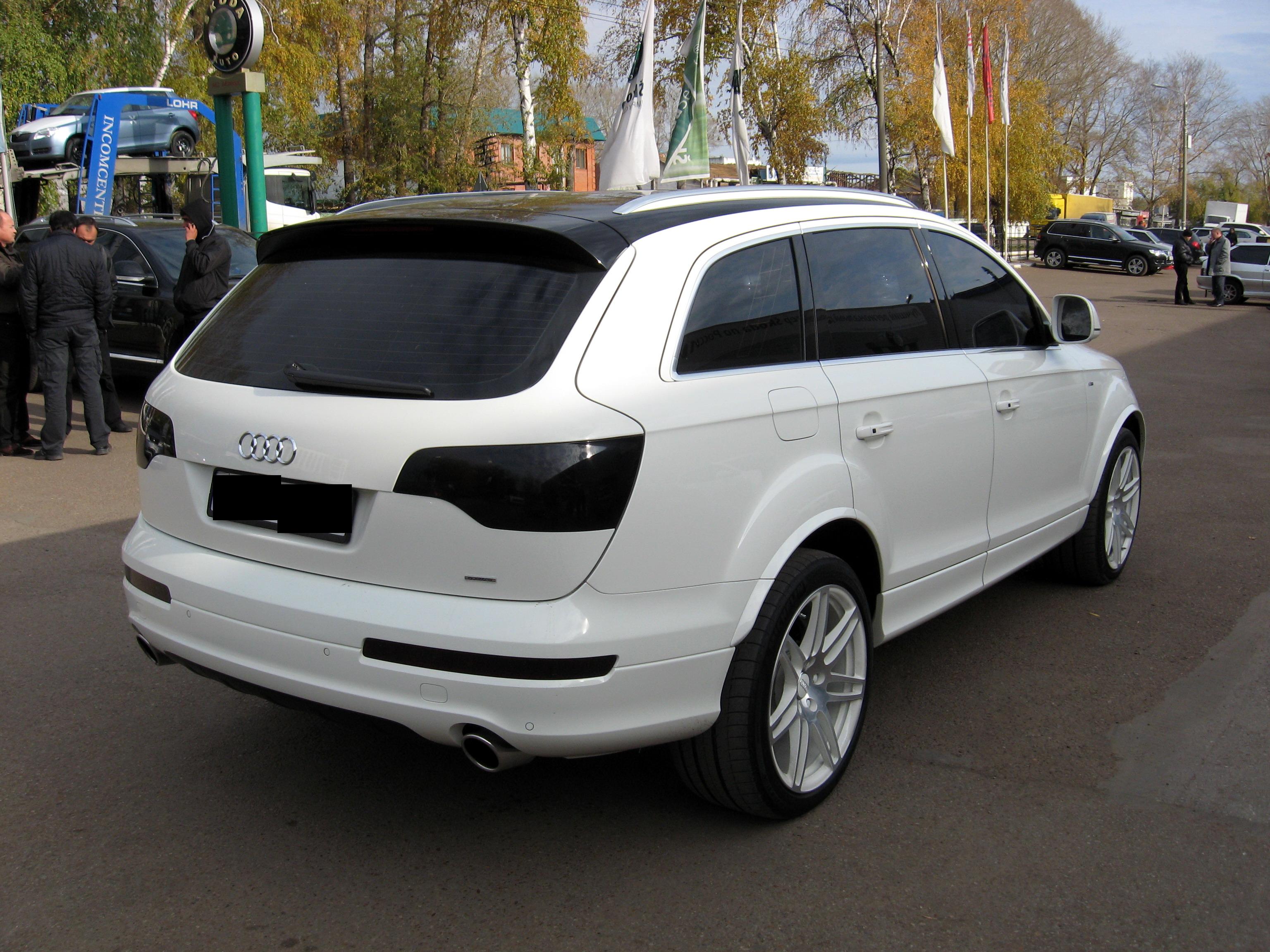 Девушки с ауди q7 Девушки с ауди q7